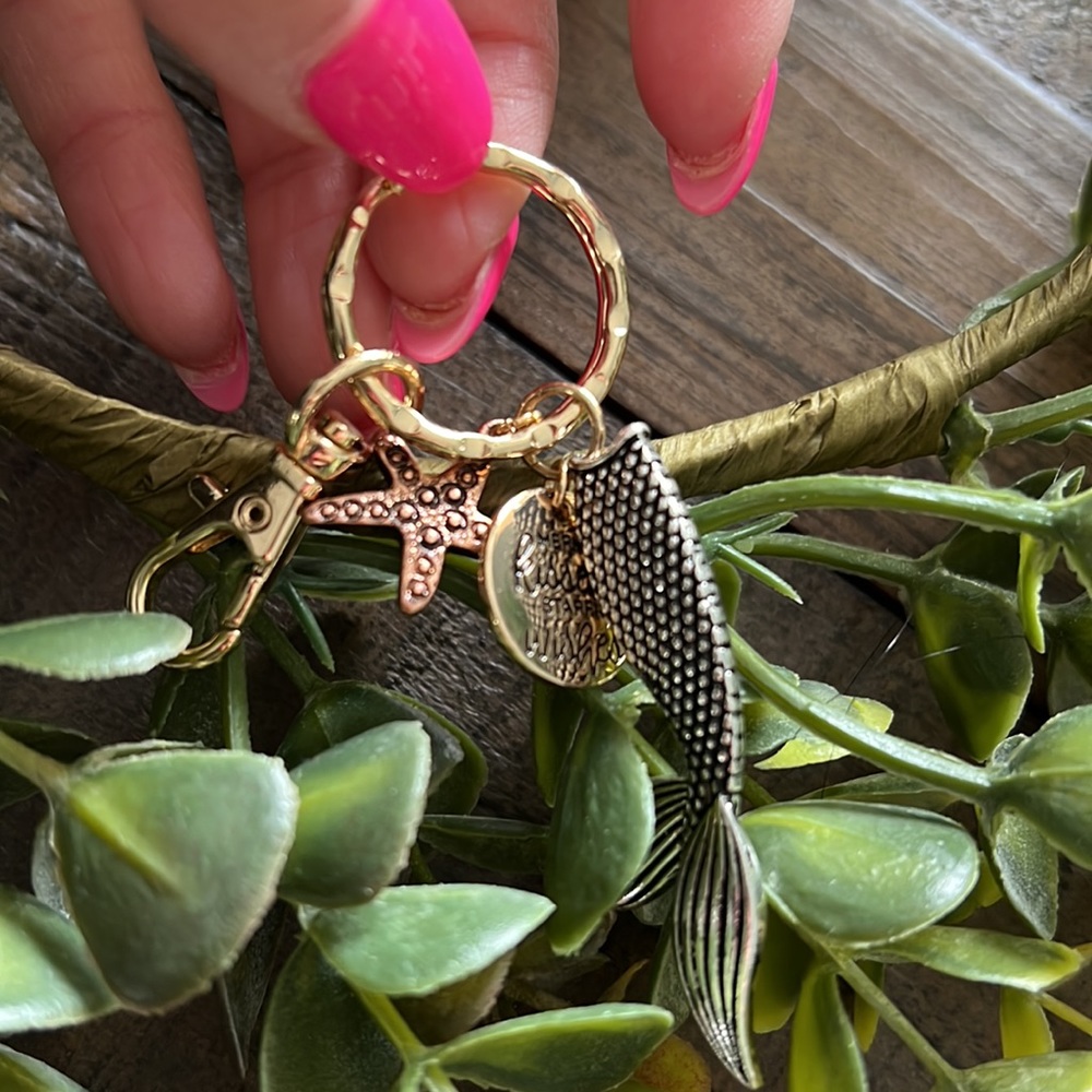 Key chain - Picture 1 of 10